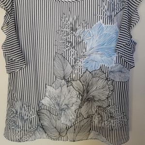 Vince Camuto short sleeve summer blouse M